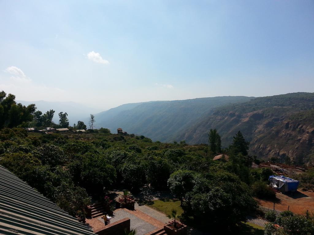 Bella Vista Resort Mahābaleshwar Exteriör bild