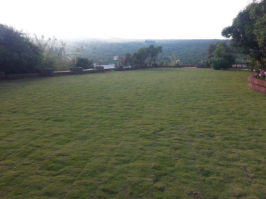 Bella Vista Resort Mahābaleshwar Exteriör bild
