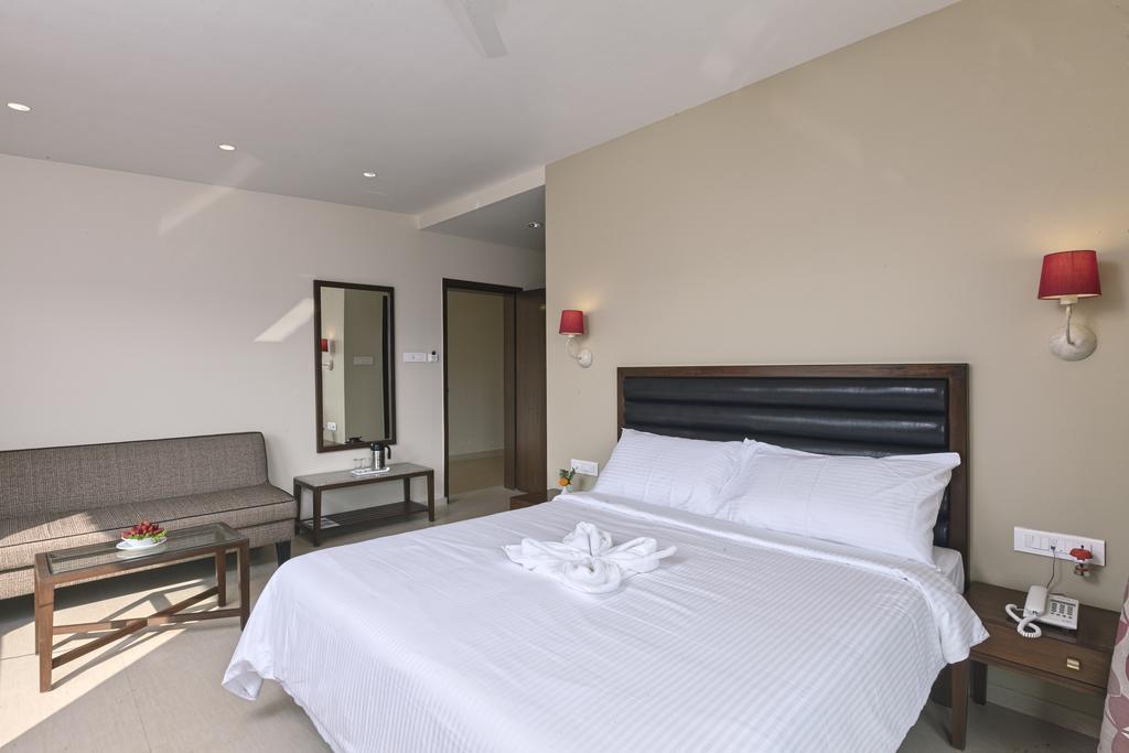 Bella Vista Resort Mahābaleshwar Exteriör bild