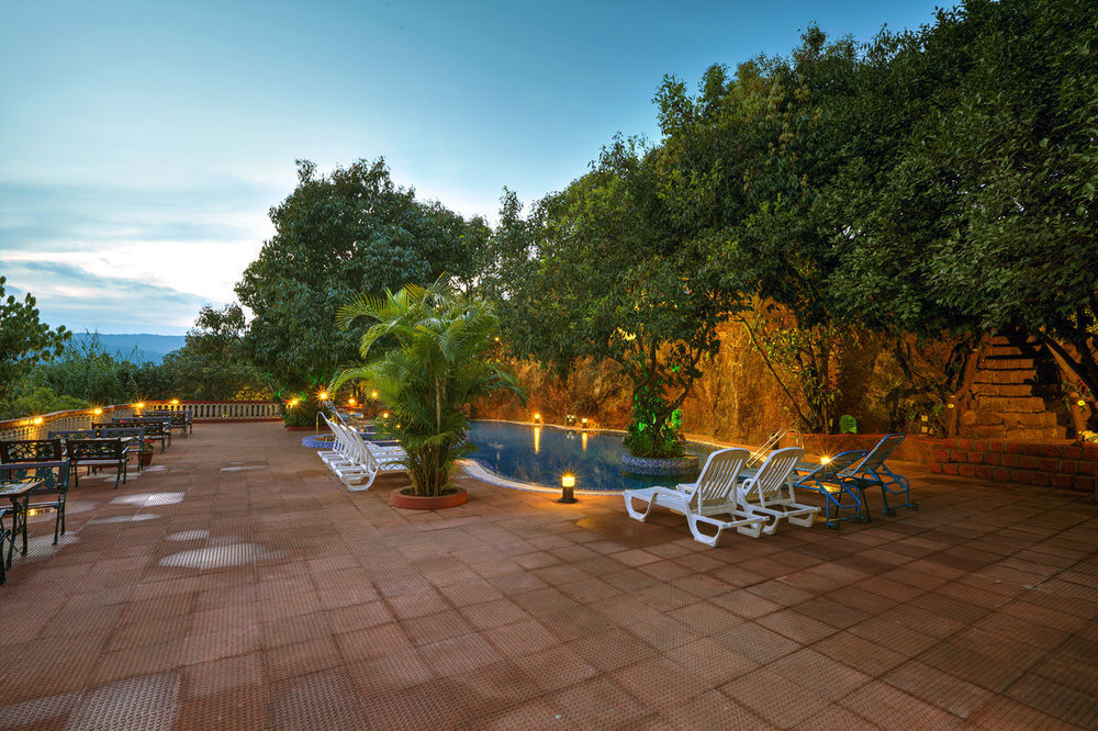 Bella Vista Resort Mahābaleshwar Exteriör bild