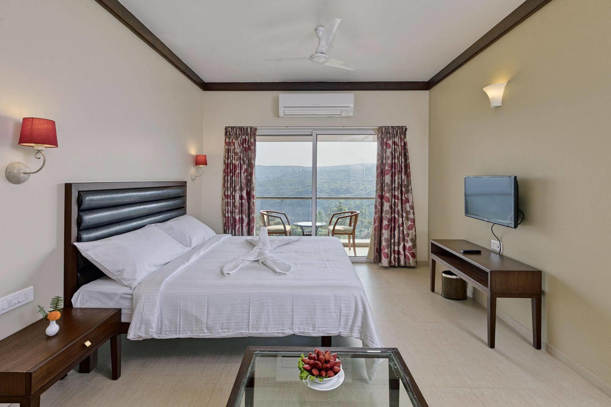 Bella Vista Resort Mahābaleshwar Exteriör bild