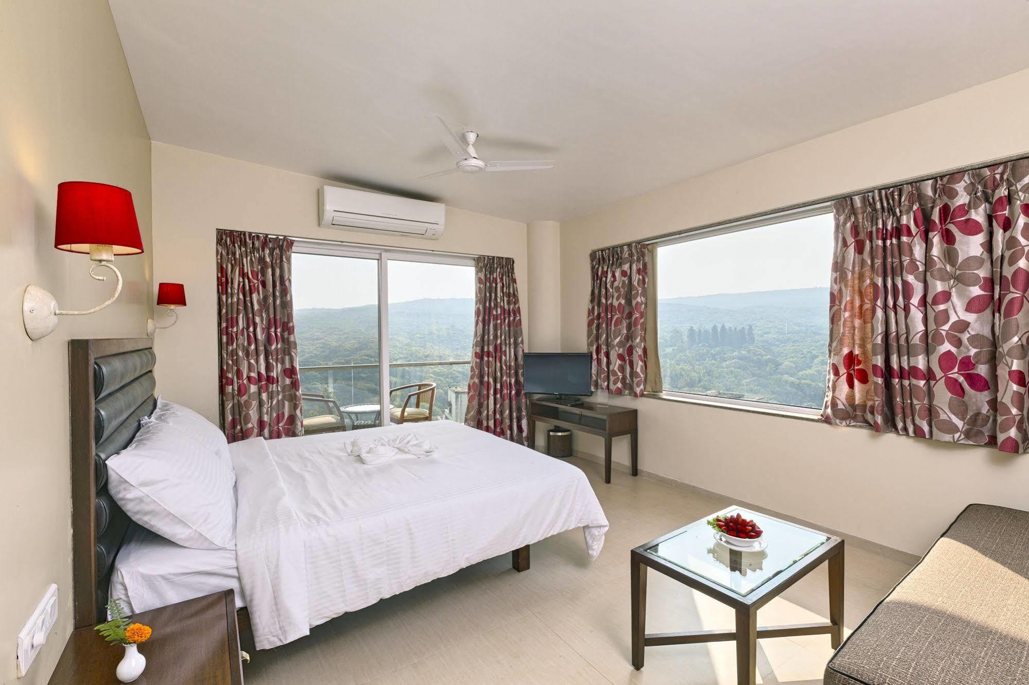 Bella Vista Resort Mahābaleshwar Exteriör bild